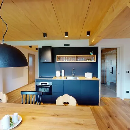Landhotel Und Apartments Sonneck 3*