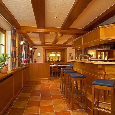 Und Sonneck Aparthotel 3*