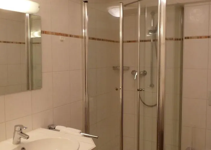 Und Sonneck アパートホテル フェルトベルク